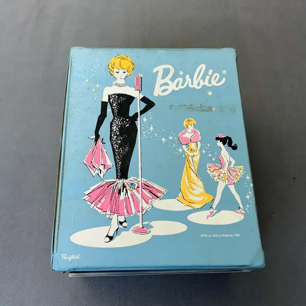 Vintage 1962 Mattel Barbie Ponytail Doll Carrying Case Wardrobe
